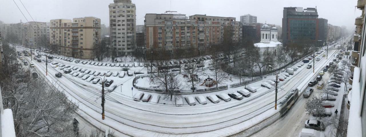 6 * Bucureşti